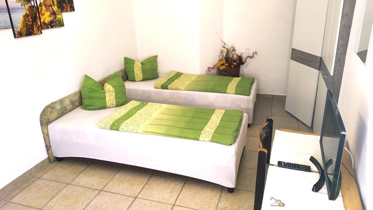 Hostel Maros Gyor